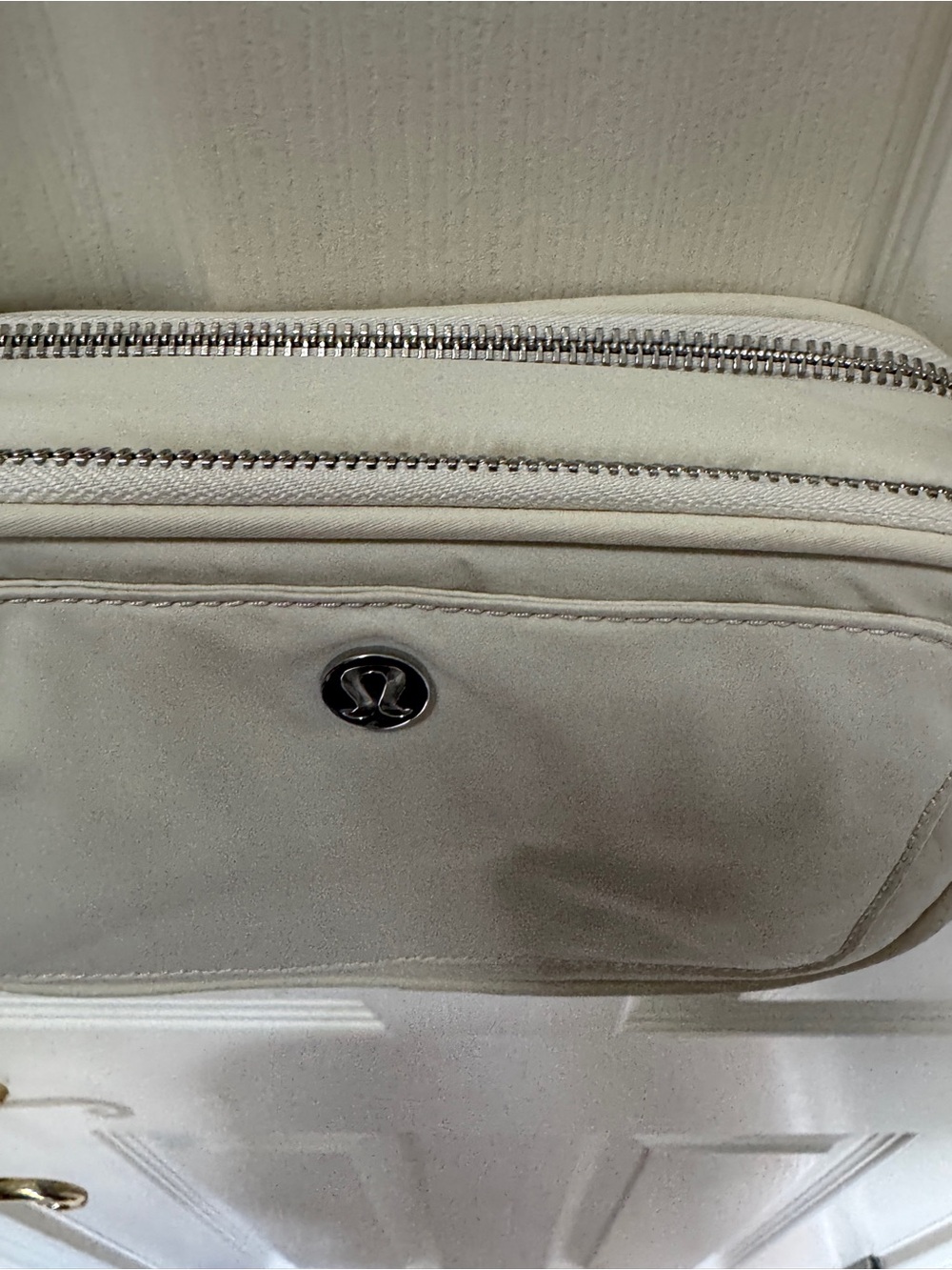 Lululemon Crossbody Camera Bag White Opal Adjustable Strap - Picture 5 of 12
